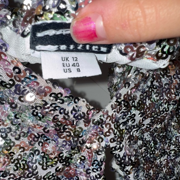 NWOT ASOS DESIGN SEQUIN SPLIT FRONT CAMI TOP WITH OPEN BACK-MULTI US 8 - Picture 6 of 11
